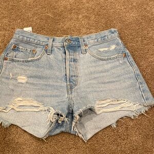 levis light wash 501 denim short